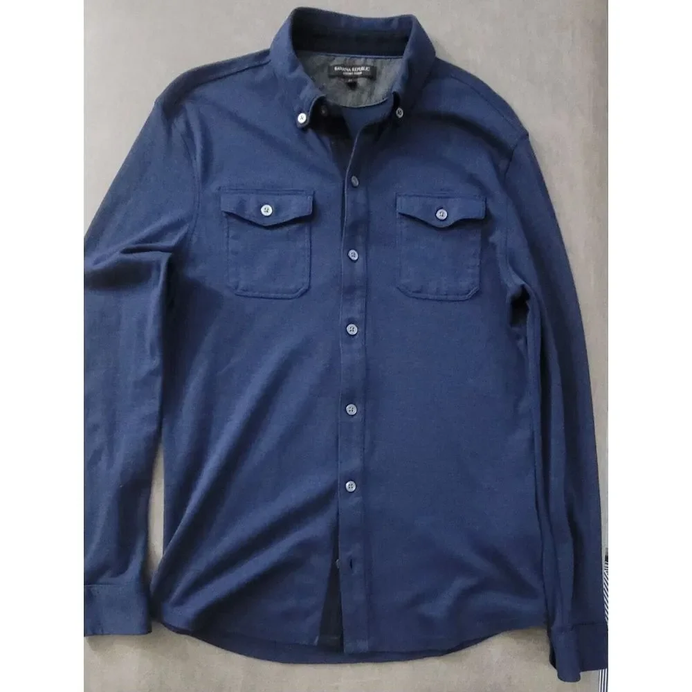 Banana Republic Men's Luxury Touch Navy‎ Knit Button Up Shirt Size Medium
